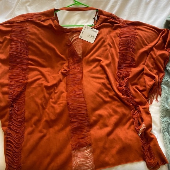 Zara Boho Fringe Top - Picture 2 of 3